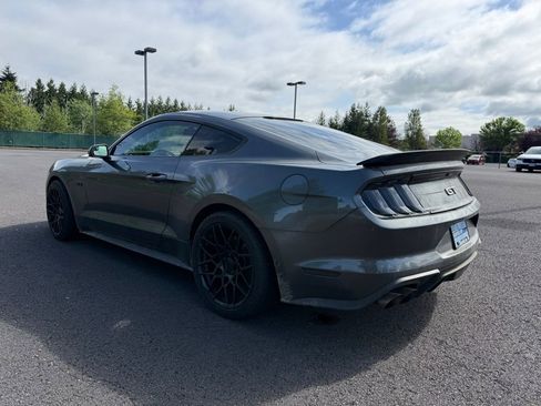 Used 2018 Ford Mustang GT w/ GT Performance Package RWD image 5