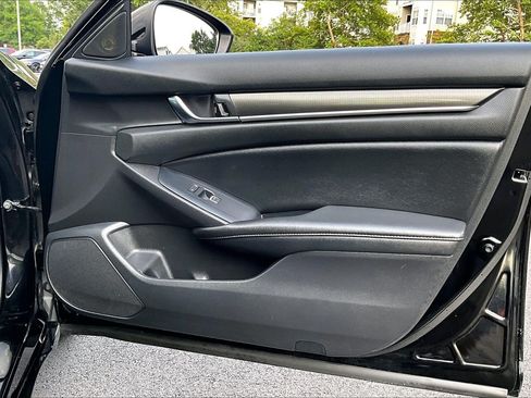 Used 2022 Honda Accord Sport image 22