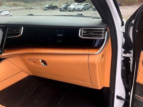 Used 2023 Jeep Grand Wagoneer Series III w/ Rear Seat Video Group 1 image 16