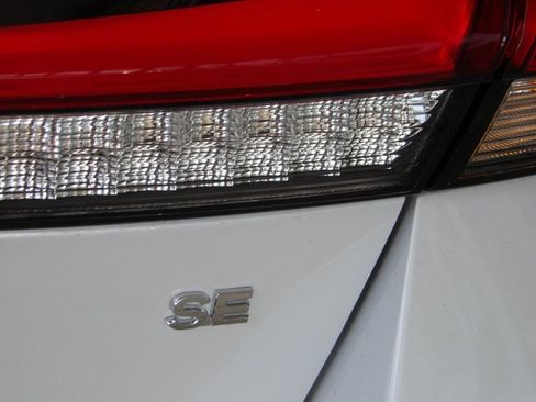 New 2025 Mitsubishi Outlander Sport SE image 9
