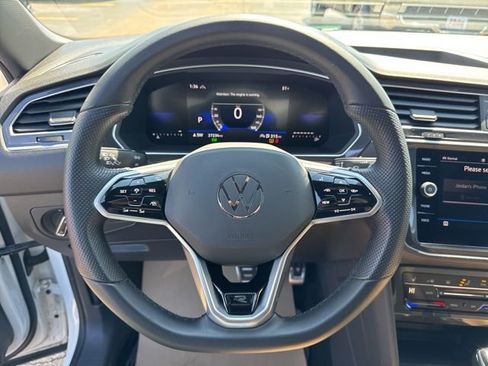 Used 2023 Volkswagen Tiguan SE R-Line AWD/4WD image 12