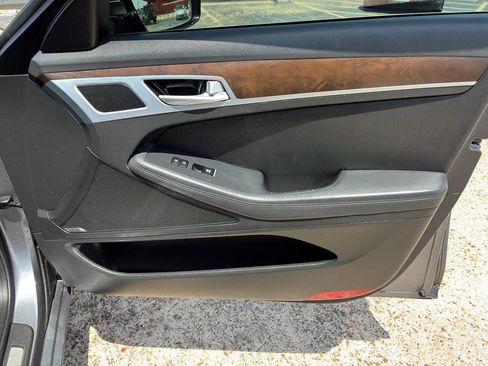 Used 2017 Genesis G80 5.0 Ultimate RWD image 37