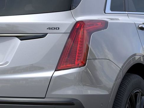 New 2026 Cadillac XT5 Premium Luxury w/ LPO, ONYX Package AWD/4WD image 11