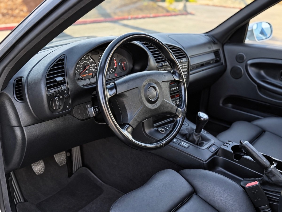 Used 1997 BMW M3 Coupe RWD image 18