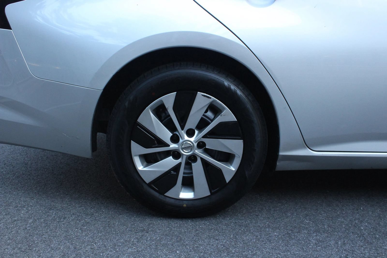 Used 2020 Nissan Altima 2.5 S FWD image 5