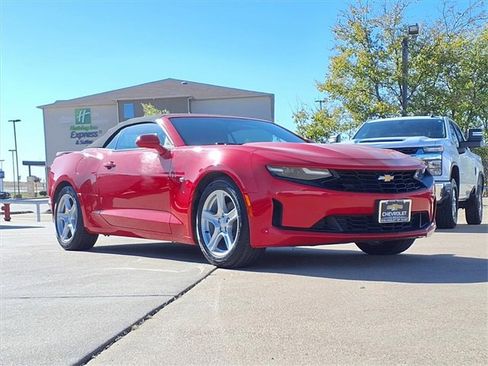 Used 2023 Chevrolet Camaro LT image 3