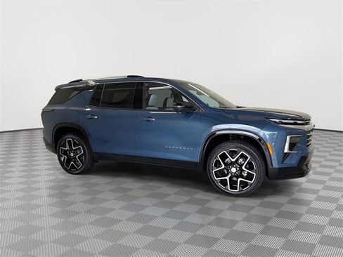 New 2026 Chevrolet Traverse High Country image 13