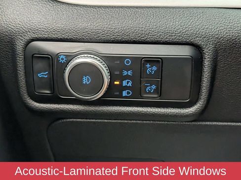 Used 2023 Ford Explorer XLT w/ Equipment Group 202A AWD/4WD image 15