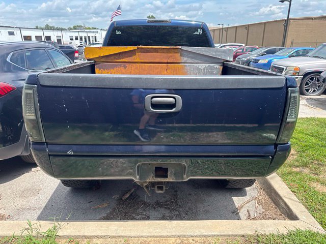 Used 2004 Chevrolet Silverado 2500 LS RWD image 5