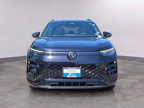Certified 2026 Volkswagen Tiguan SE R-Line AWD/4WD image 2