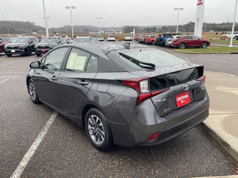 Certified 2022 Toyota Prius Limited image 3