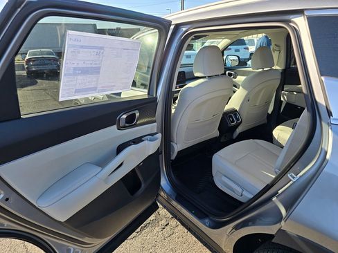 New 2026 Kia Sorento EX w/ EX Premium Package image 16
