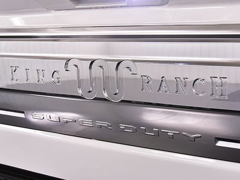 Used 2025 Ford F250 King Ranch w/ Chrome Package AWD/4WD image 13