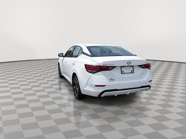 Used 2024 Nissan Sentra SV FWD image 9