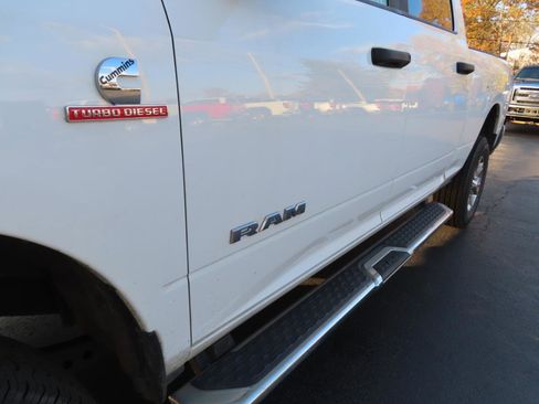 Used 2024 RAM 2500 Big Horn AWD/4WD image 13
