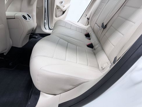 Used 2018 Mercedes-Benz GLC 300 image 32