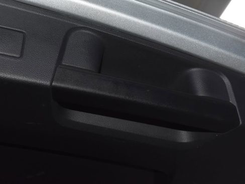 Used 2019 Volkswagen Atlas SE image 37