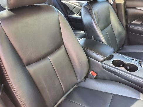 Used 2015 INFINITI Q50 w/ Cargo Package RWD image 39