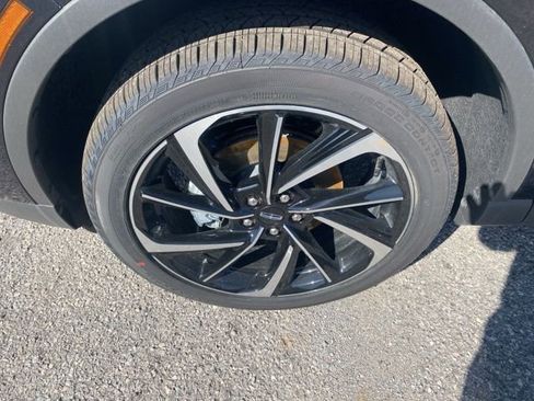 New 2025 Lincoln Corsair Reserve w/ Rear Removable Package Tray AWD/4WD image 10