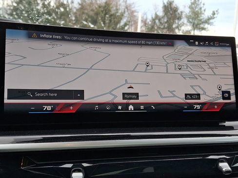 Used 2025 BMW X6 M60i image 9