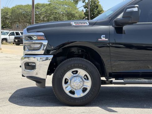 Used 2025 RAM 2500 Tradesman AWD/4WD image 9