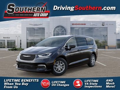New 2026 Chrysler Pacifica Select