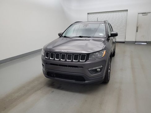 Used 2020 Jeep Compass Latitude FWD image 15