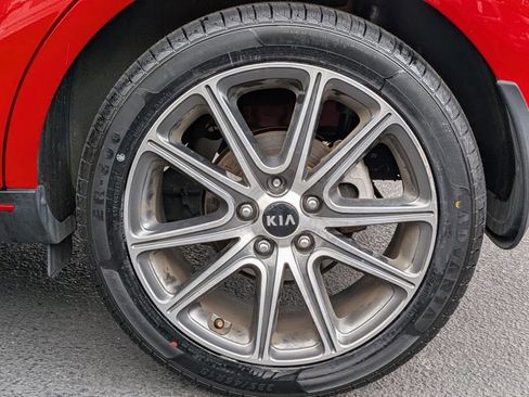 Used 2017 Kia Soul ! w/ Tech Package FWD image 24