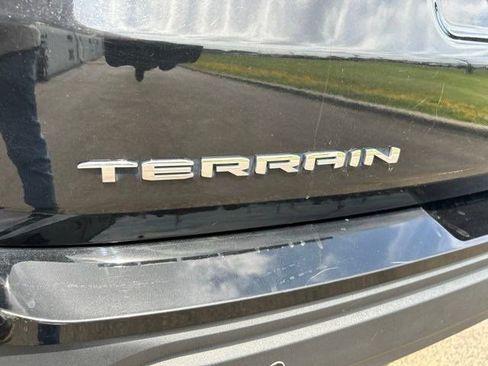 Used 2024 GMC Terrain SLE w/ Driver Convenience Package FWD image 51