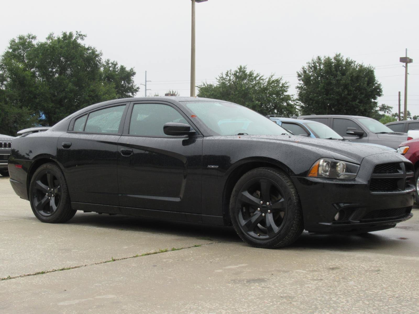 Used 2014 Dodge Charger R/T RWD image 1