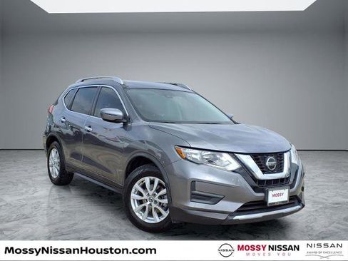 Certified 2019 Nissan Rogue SV image 1