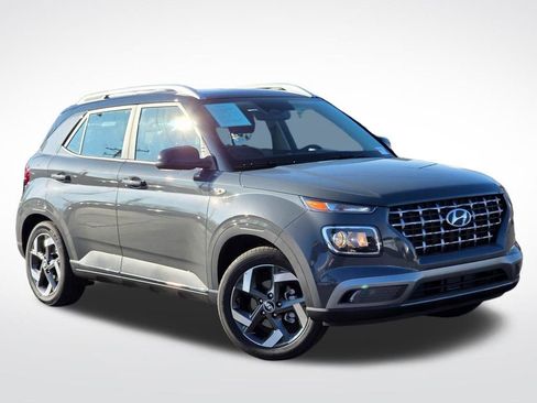 Used 2026 Hyundai Venue SEL FWD image 1