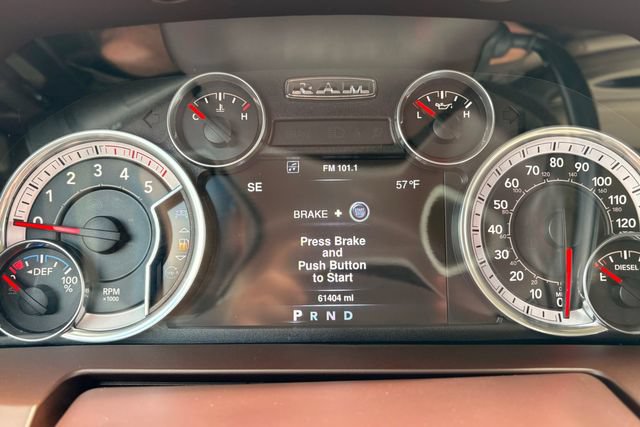 Used 2016 RAM 2500 Laramie w/ Convenience Group AWD/4WD image 40