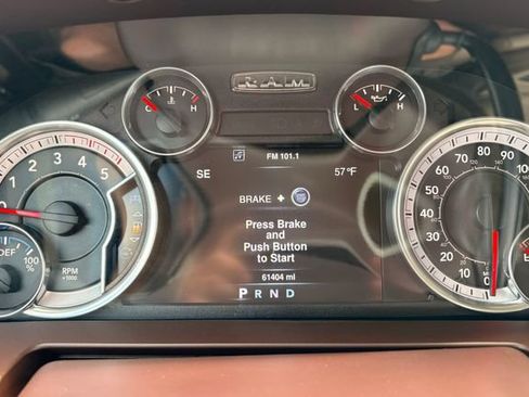 Used 2016 RAM 2500 Laramie w/ Convenience Group AWD/4WD image 40