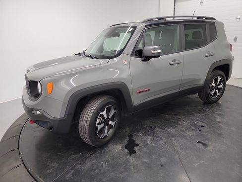 Used 2021 Jeep Renegade Trailhawk AWD/4WD image 3