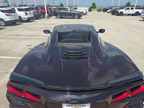 Used 2023 Chevrolet Corvette Stingray Premium Conv w/ Z51 Performance Package RWD image 5