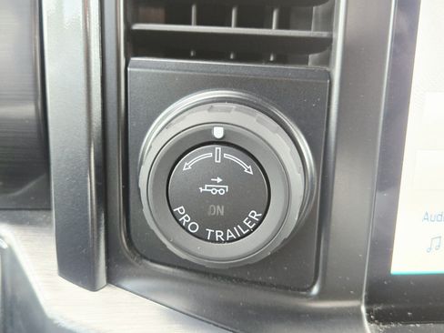 Used 2023 Ford F150 Lariat w/ Equipment Group 502A High AWD/4WD image 16