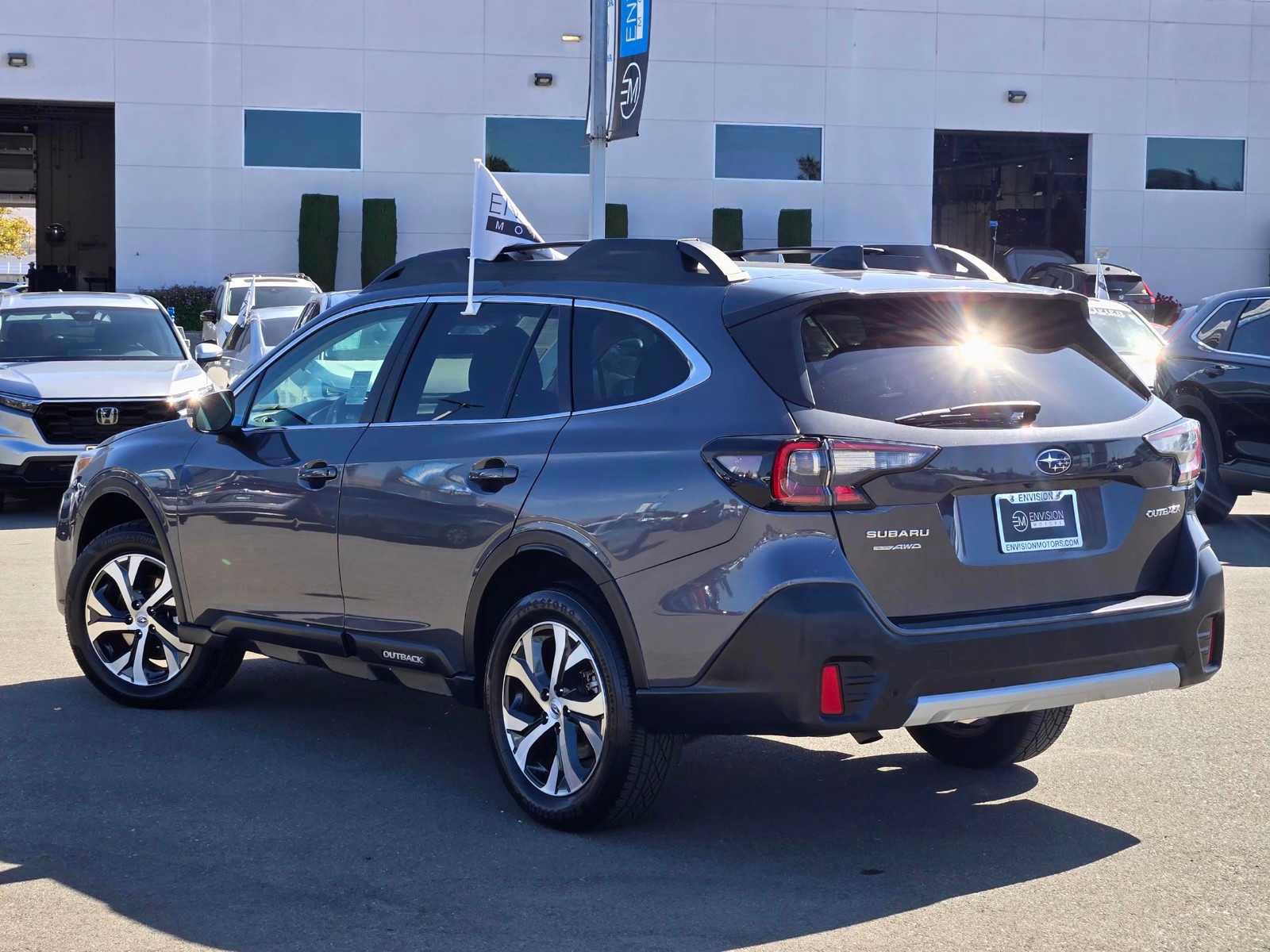 Used 2022 Subaru Outback Limited AWD/4WD image 5