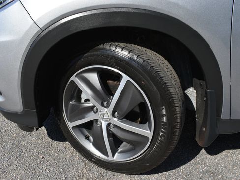 Used 2021 Honda HR-V EX-L image 40