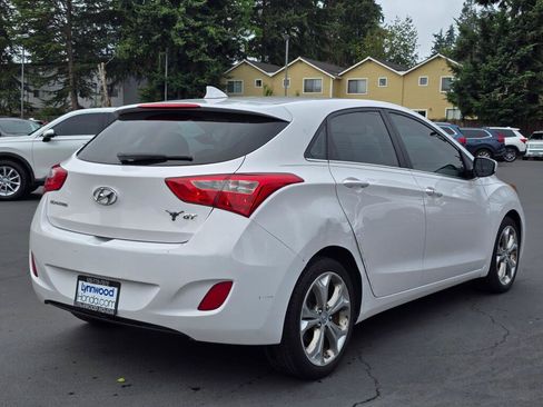 Used 2013 Hyundai Elantra GT w/ Touch & Go Pkg FWD image 12