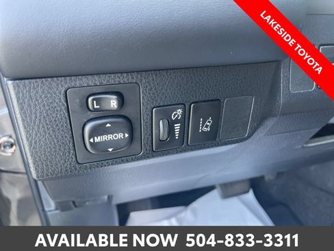 Certified 2018 Toyota RAV4 Limited FWD image 28