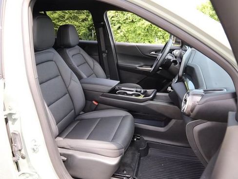 Used 2026 Chevrolet Equinox LT w/ Convenience Package II AWD/4WD image 28