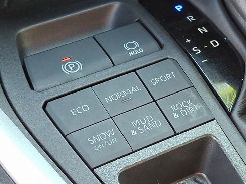 Certified 2024 Toyota RAV4 XLE image 24