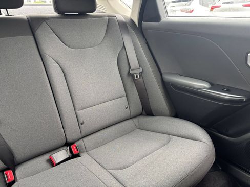 Used 2025 Kia K4 FWD image 31