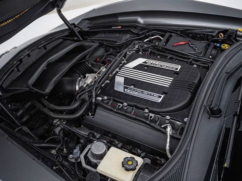 Used 2016 Chevrolet Corvette Z06 w/ 3LZ Preferred Equipment Group RWD image 35