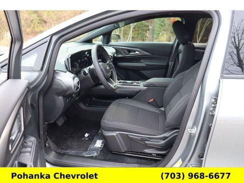 New 2026 Chevrolet Equinox EV LT image 22