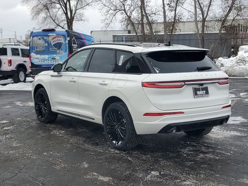 New 2026 Lincoln Corsair Premiere image 3