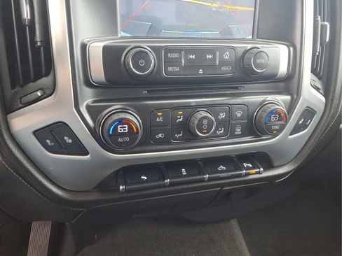 Used 2015 GMC Sierra 1500 SLE w/ SLE Value Package AWD/4WD image 12