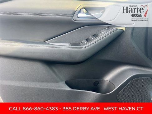 Certified 2025 Nissan Rogue SL image 29