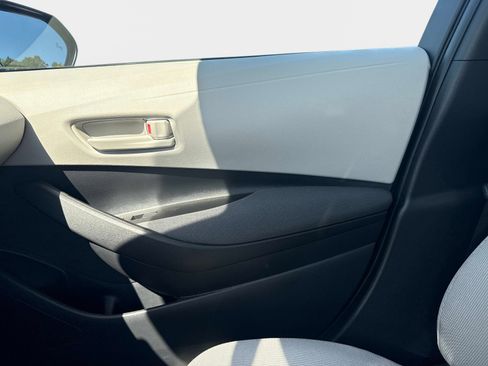 Used 2026 Toyota Corolla LE FWD image 20